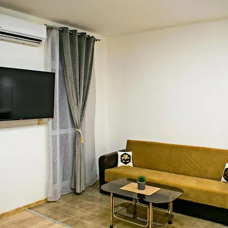 Luxurious Studio Apartment “The Hill” *